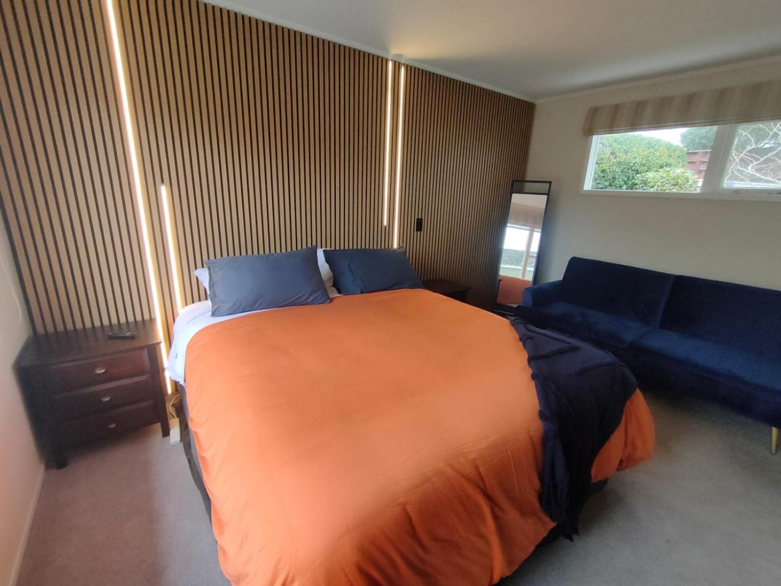 פורירואה Retro 4 Bedroom Home, Warm And Welcoming, Quiet Location מראה חיצוני תמונה