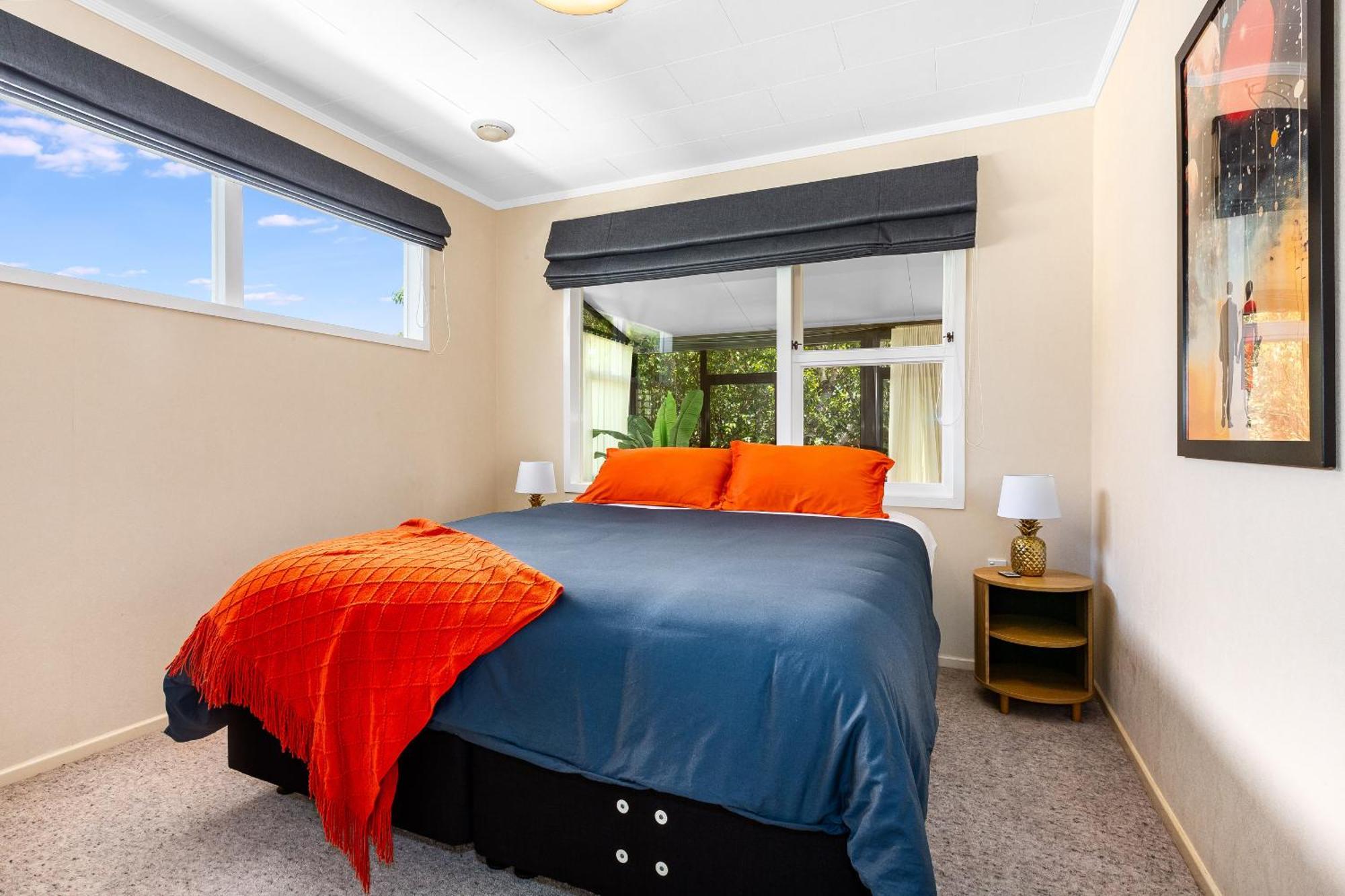 פורירואה Retro 4 Bedroom Home, Warm And Welcoming, Quiet Location מראה חיצוני תמונה