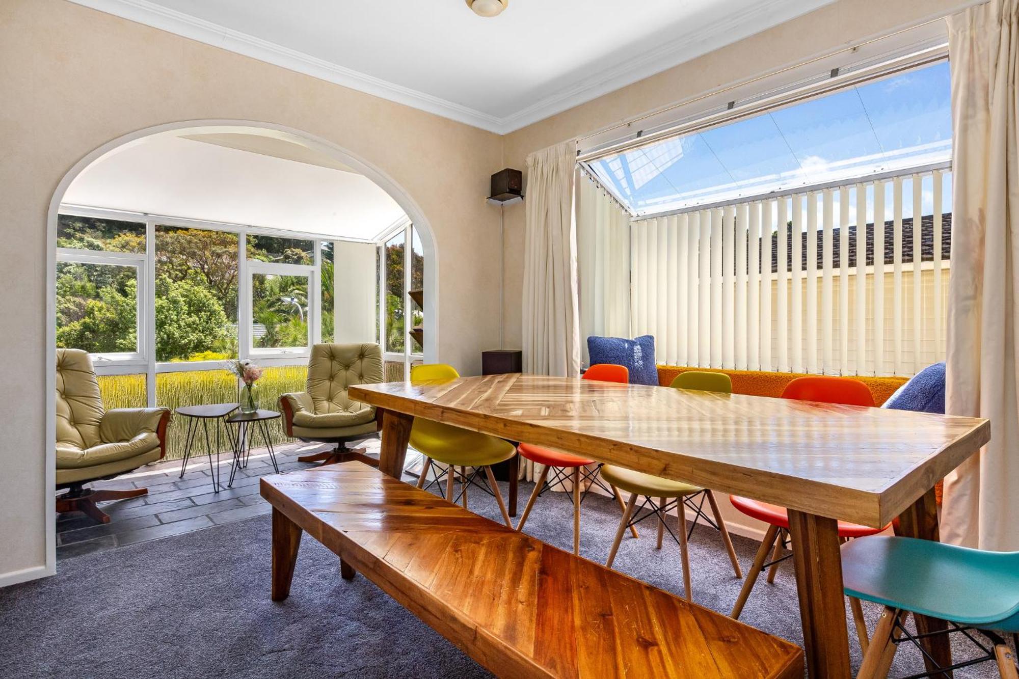 פורירואה Retro 4 Bedroom Home, Warm And Welcoming, Quiet Location מראה חיצוני תמונה